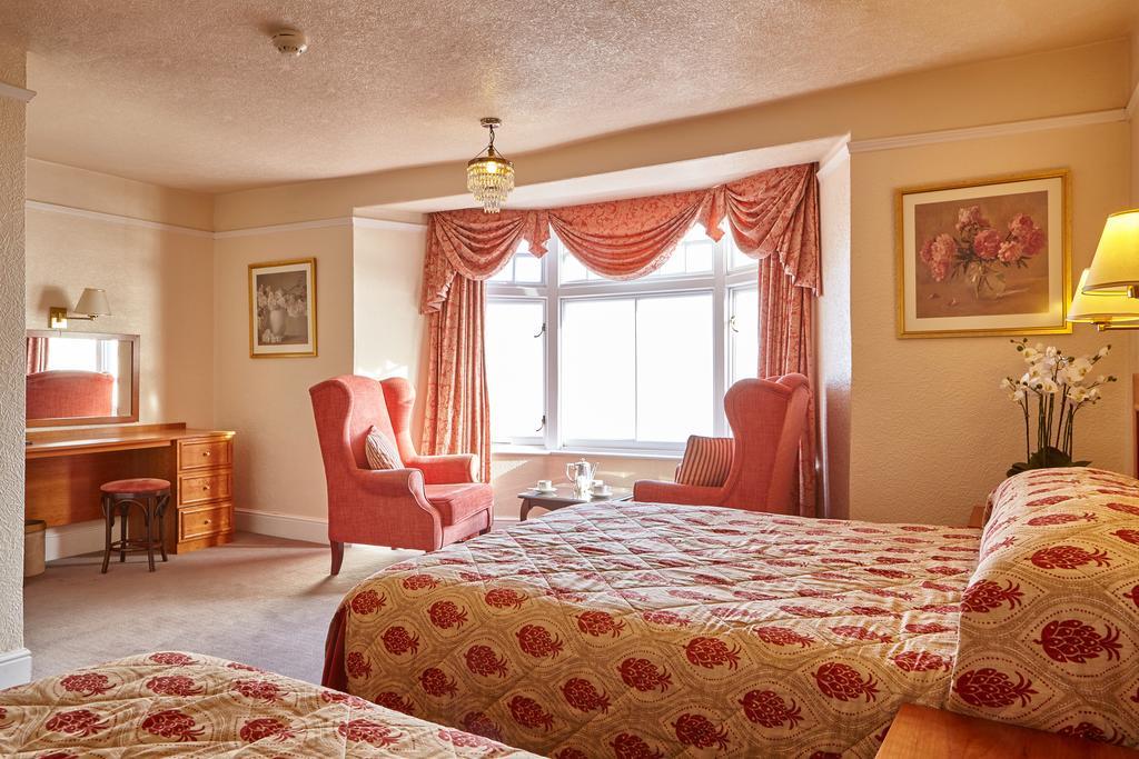 Royal York & Faulkner Hotel Sidmouth Zimmer foto